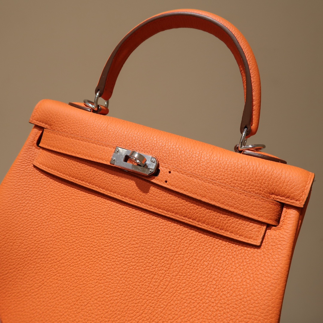 Hermes Kelly 25cm Handbag Shoulder Bag in Orange Togo Leather